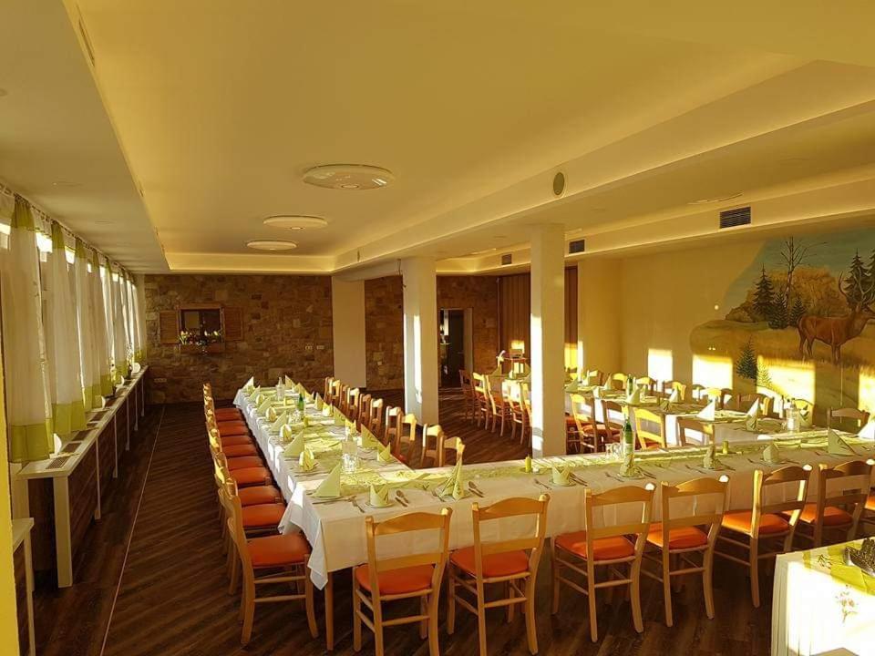 Hotel Fasold Sulzfeld  Exterior photo